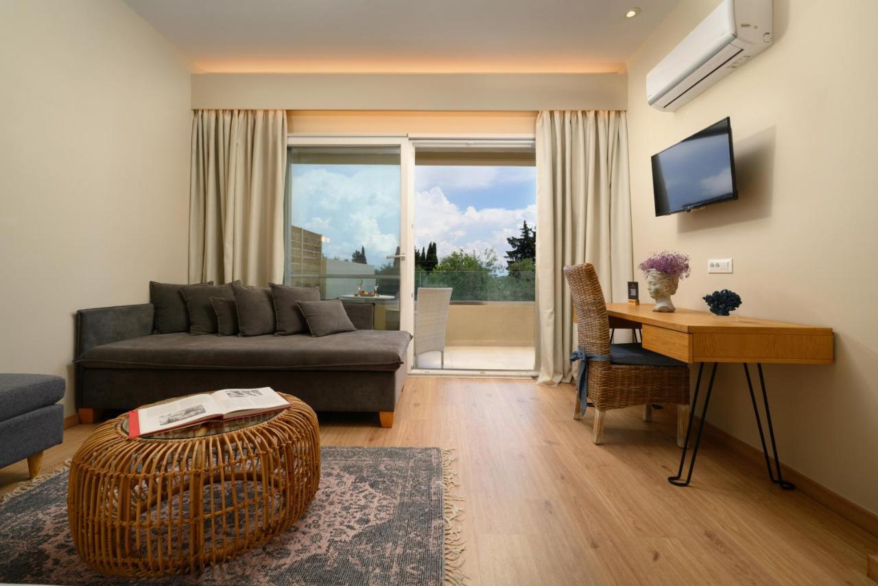 Art Hotel Debono (Adults Only) Gouvia Exteriör bild